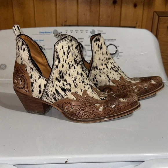 Myra Bag Tan and Black Ankle Boots - Picture 3 of 4